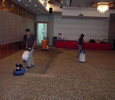 上海保洁公司员工工作场景