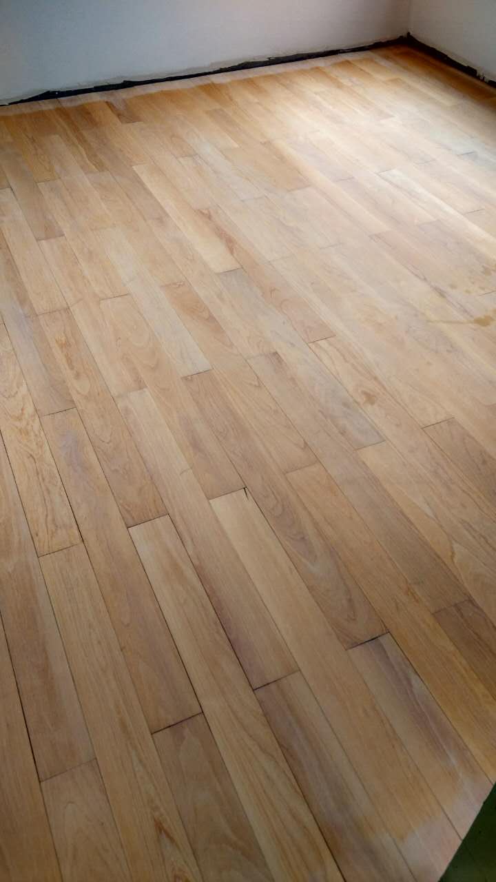 地板翻新-地板打磨-地板刷漆